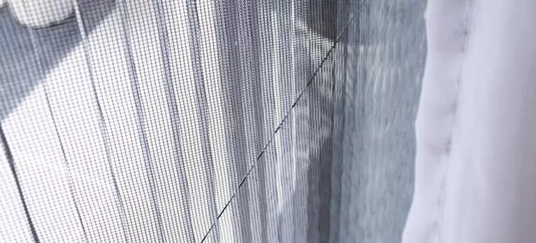 Fixing Screen Window Mesh in Midway, FL