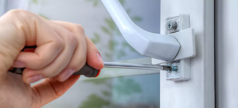 Window Crack Repair in Midway, FL