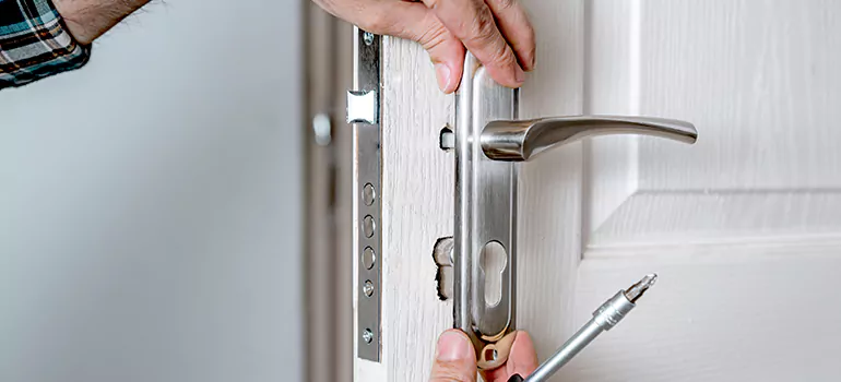 Front Door Knob Repair in Midway, FL