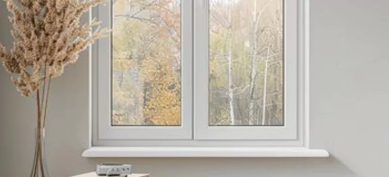 Vinyl Window Stool in Midway, FL